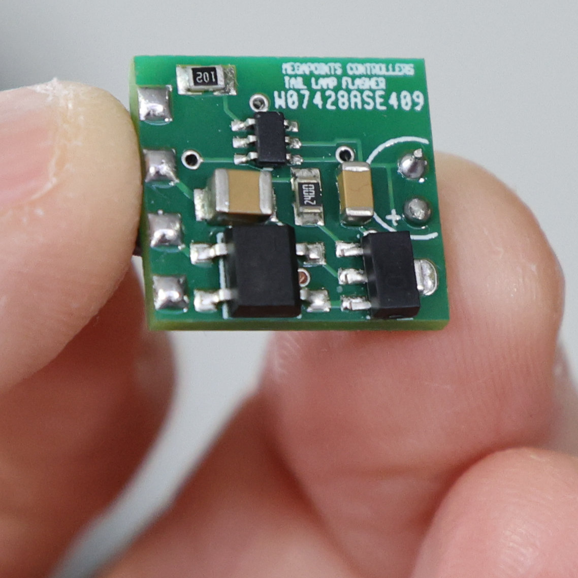 Tail lamp flasher unit circuit board